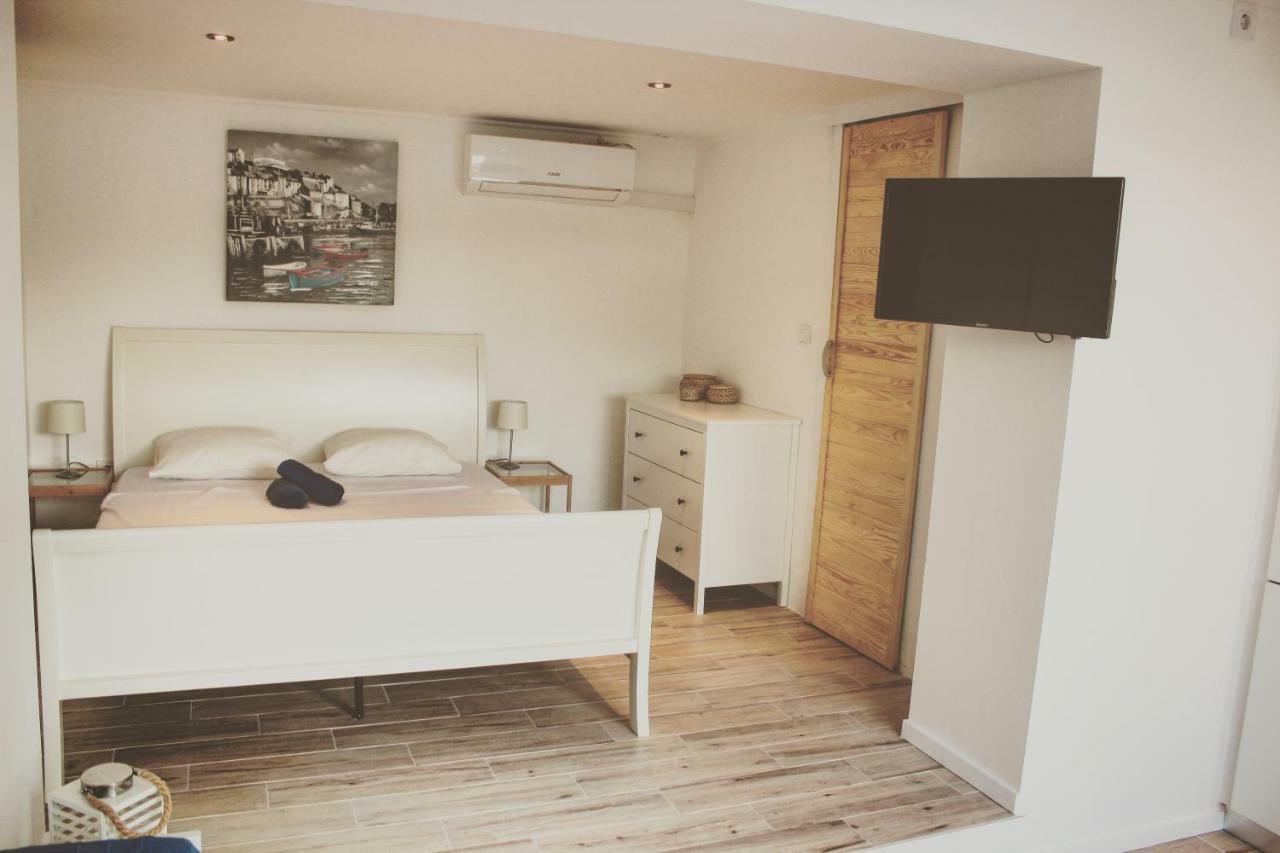 O Sole Apartment With Private Beach Donji Okrug  Dış mekan fotoğraf